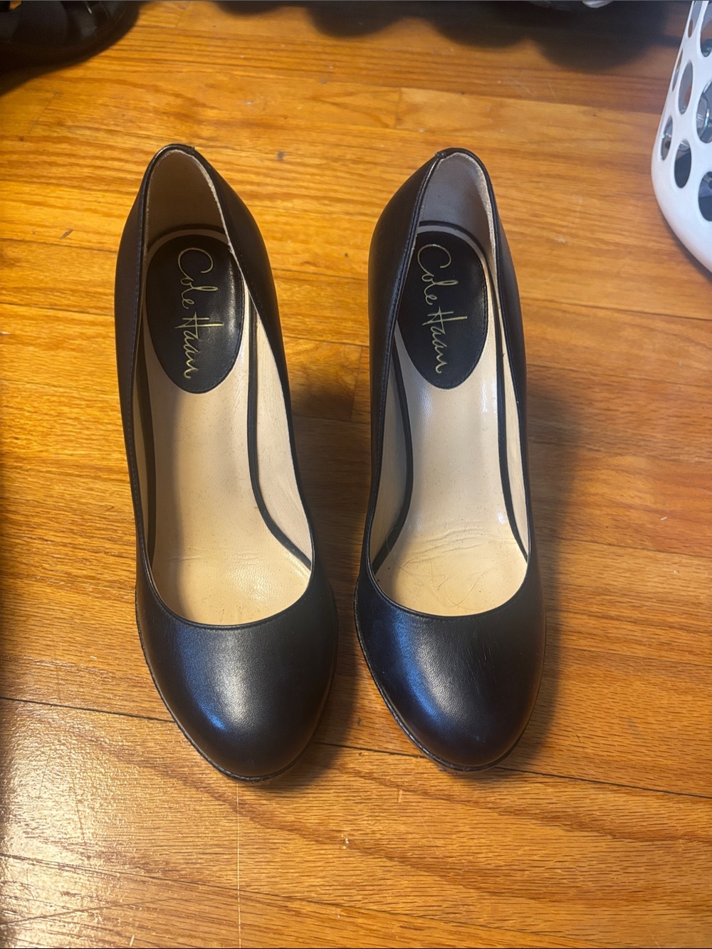 Cole Haan Black Leather Round-Toe Heel Pumps